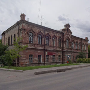 Gebäude der ehemaligen Realschule in Nischni Tagil